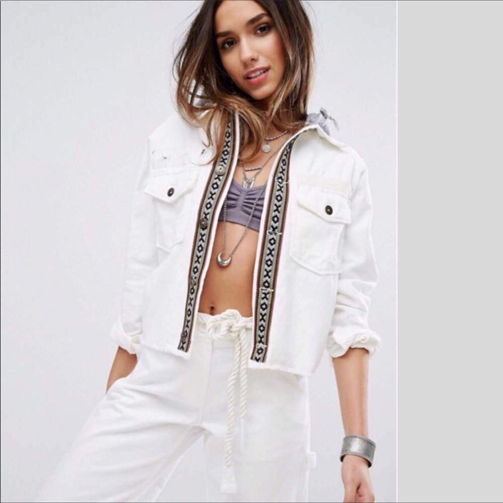 Free People Embroidered White Denim Jacket SZ M